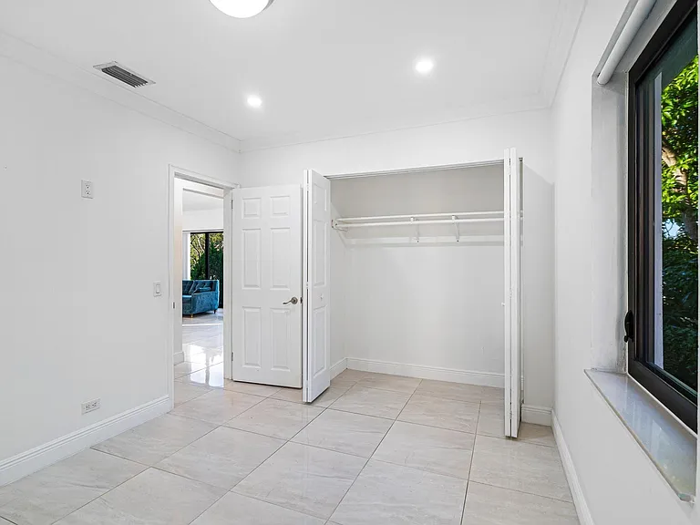 5170 SW 7th St — Photo 14