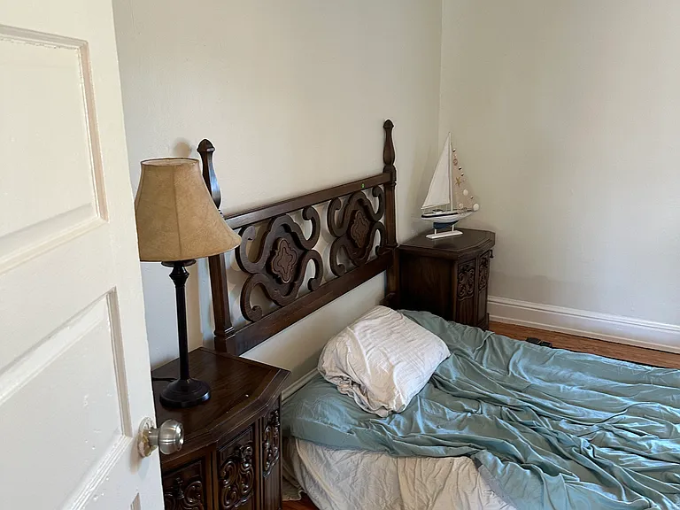 822 S George St #3 — Photo 7