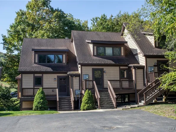 109 Woods Rd, Ellicottville, NY 14731