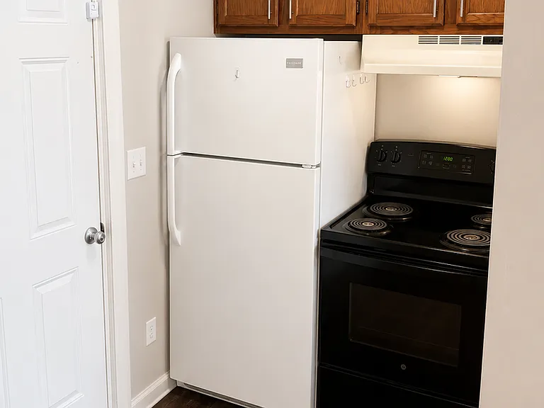 304 N Webb St — Photo 4