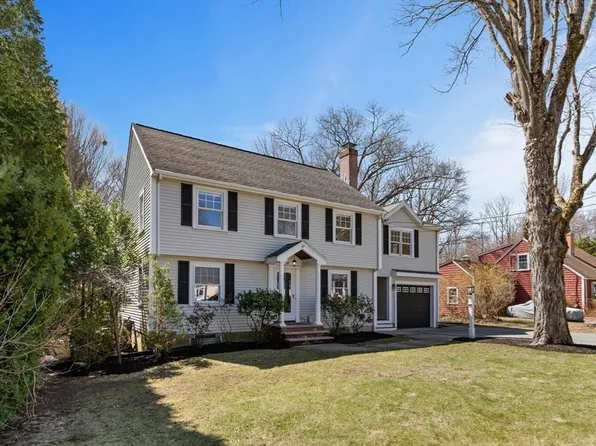 37 Ledgelawn Ave, Lexington, MA 02420