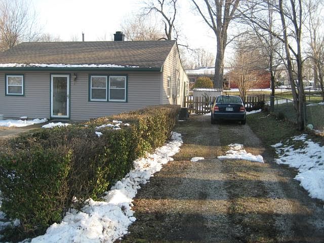 1st image of 3521 Victoria Ave
