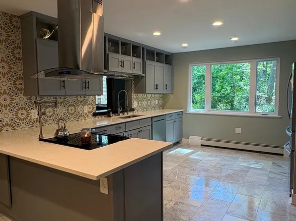 125 Union Mill Rd, Mount Laurel, NJ 08054
