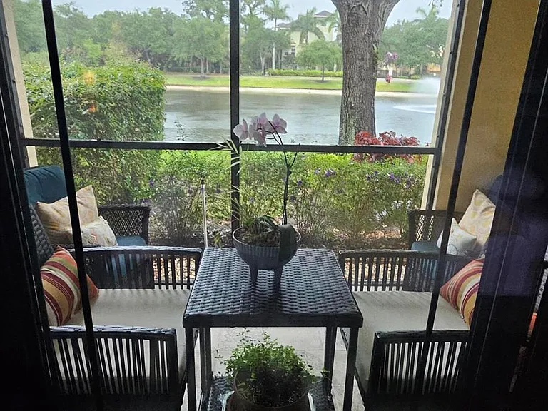 2805 Veronia Dr #107 — Photo 8