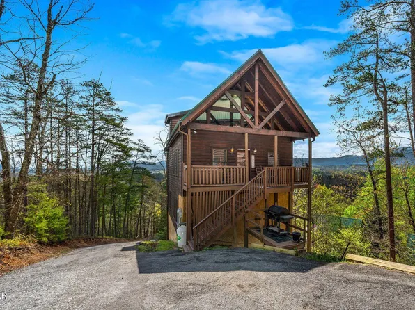 2251 Upper Middle Creek Rd #8, Sevierville, TN 37862