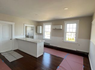 1755 Cranston St #3, Cranston, RI 02920