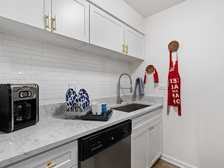 Residences at Arlington Heights — Photo 17