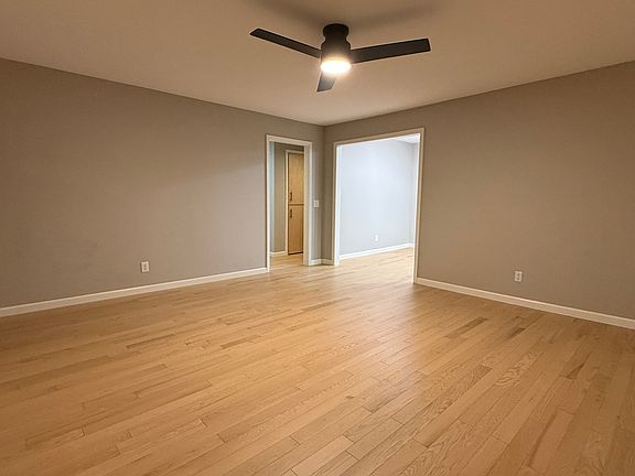 5th image of 401 W 4th St