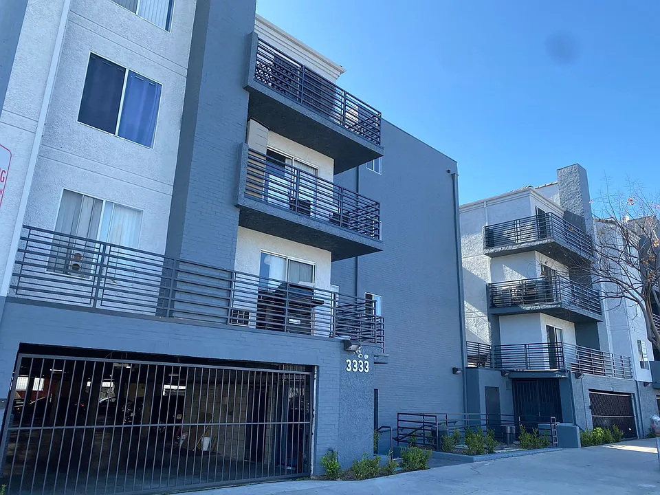 Building Photo 3