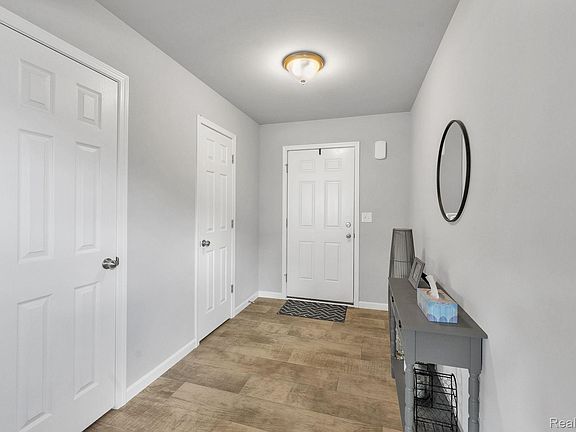 4th image of 2907 Jordan River Dr