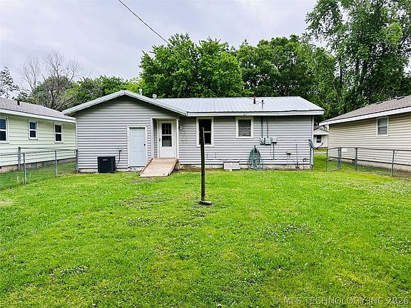 4th image of 206 S Ora St