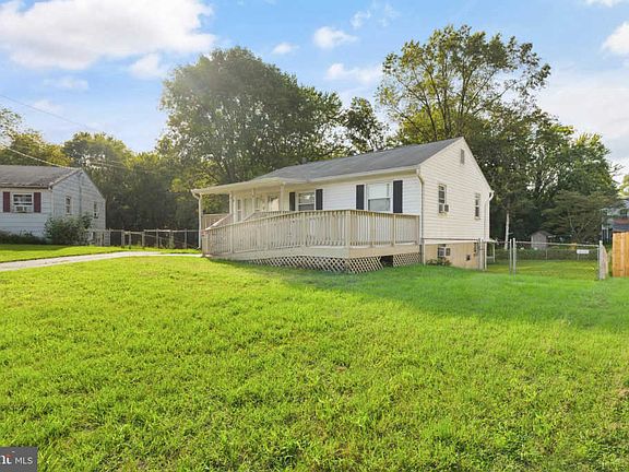 3rd image of 1284 Dawson Ct