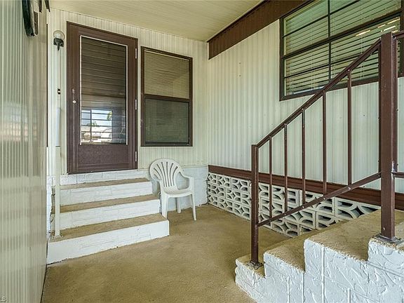 3rd image of 147 Barbados Way