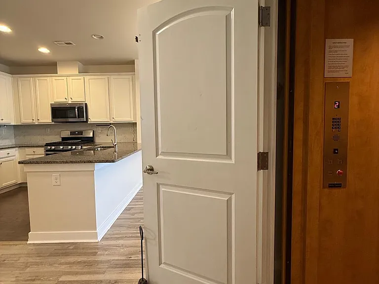 116 Konefal St #B — Photo 8