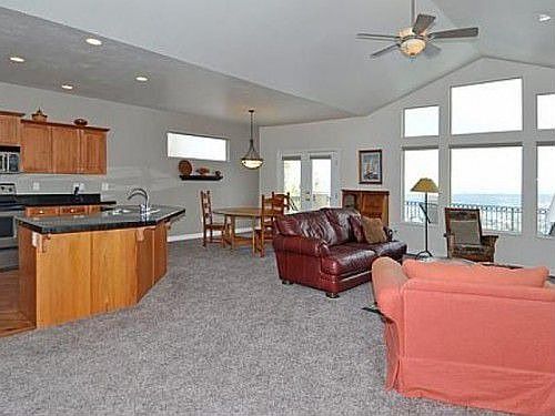 4th image of 1643 E Spyglass Hill Dr