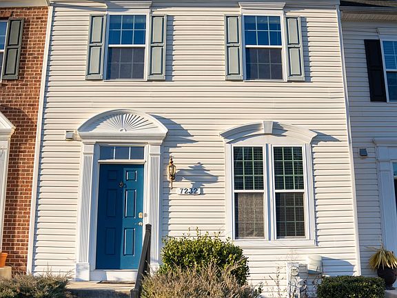 2nd image of 7232 Dorchester Woods Ln