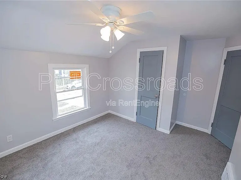 5194 Homewood Ave — Photo 12