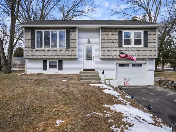 36 Regency Drive, Wappingers Falls, NY 12590