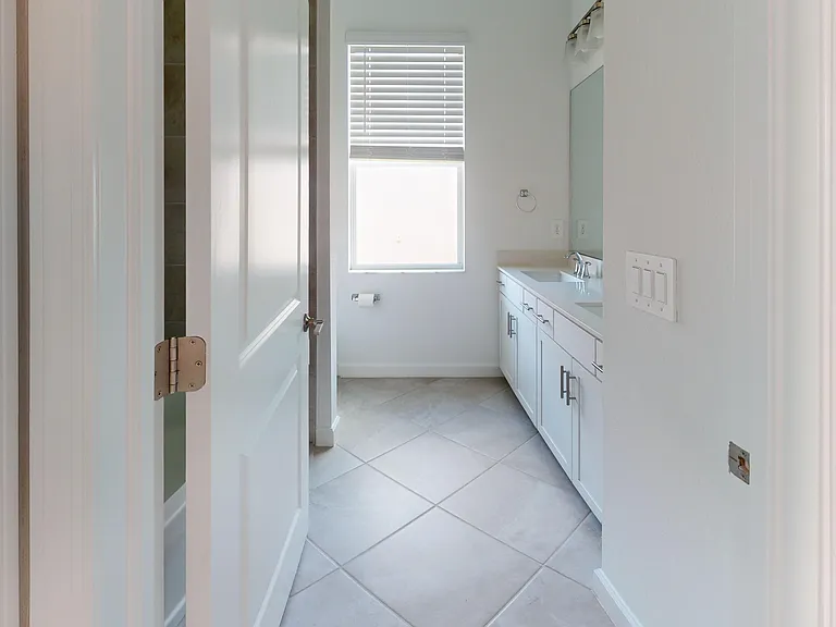 8535 Saint Kitts Cir — Photo 14
