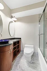 Rented by R New York