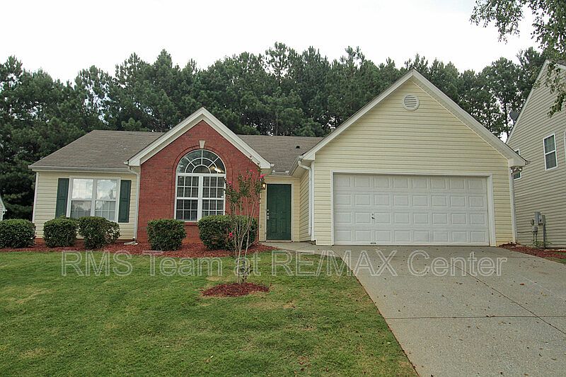 1st image of 995 Grace Dr