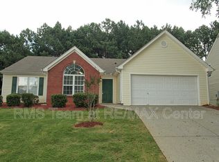 995 Grace Dr, Lawrenceville, GA 30043