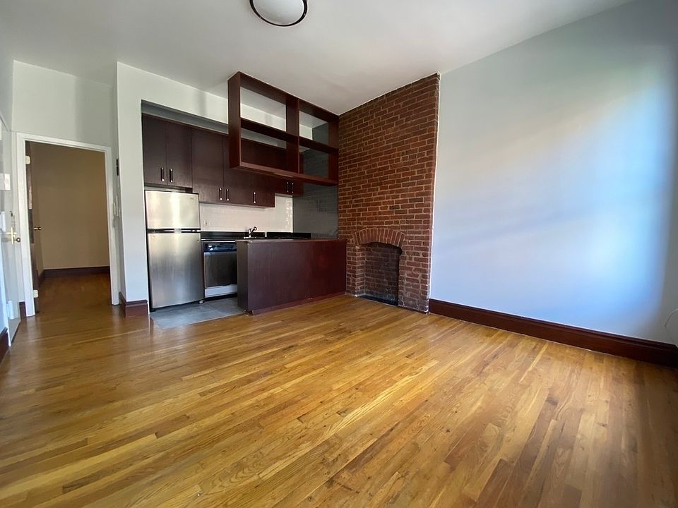 1st image of 28 W 125th St APT 1D