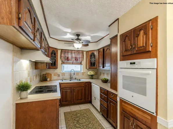 3029 Esters Ct, Irving, TX 75062