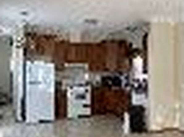 217 2nd St SW, Belfield, ND 58622