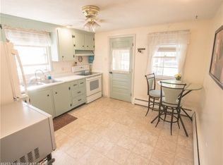 18 Pilgrim Rd, Westbrook, ME 04092