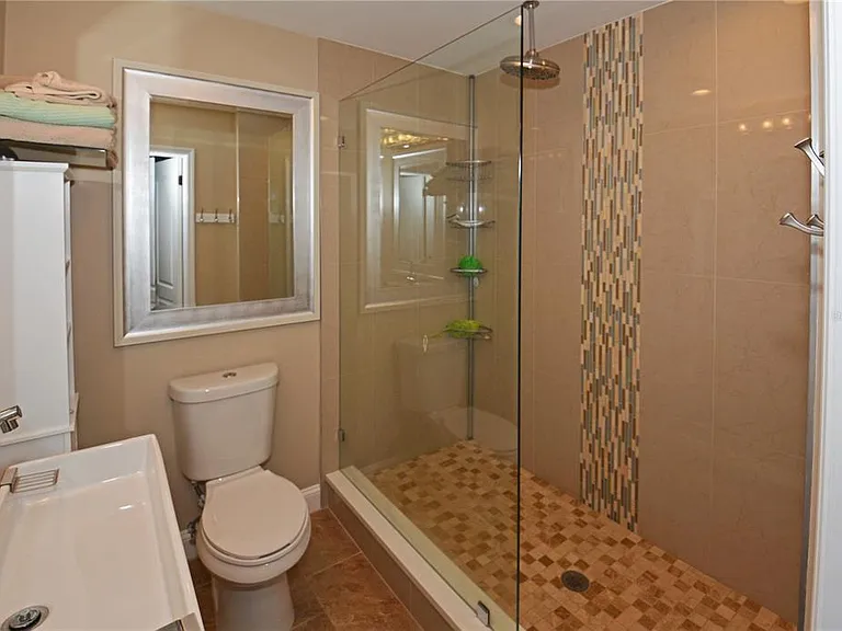 7020 Mango Ave S — Photo 30