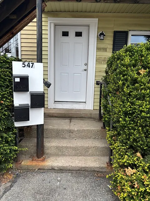 1 bed, $1,700 — Photo 2