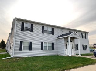 1712 45th St NW APT 4, Rochester, MN 55901