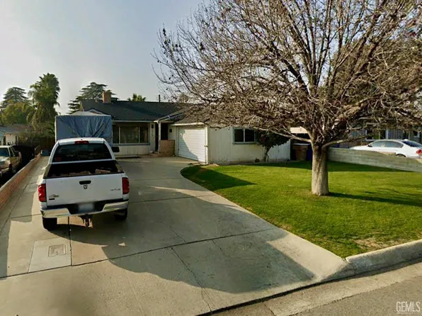 1820 Los Robles Dr, Bakersfield, CA 93306