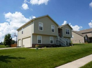 507 SW Shorthorn Rd, Grain Valley, MO 64029