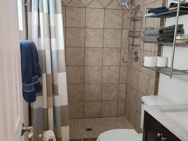 415 Corvair Dr — Photo 31