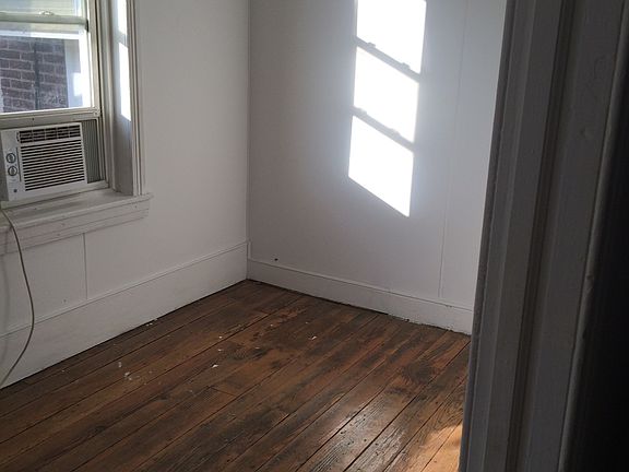 5th image of 2710 E Ann St
