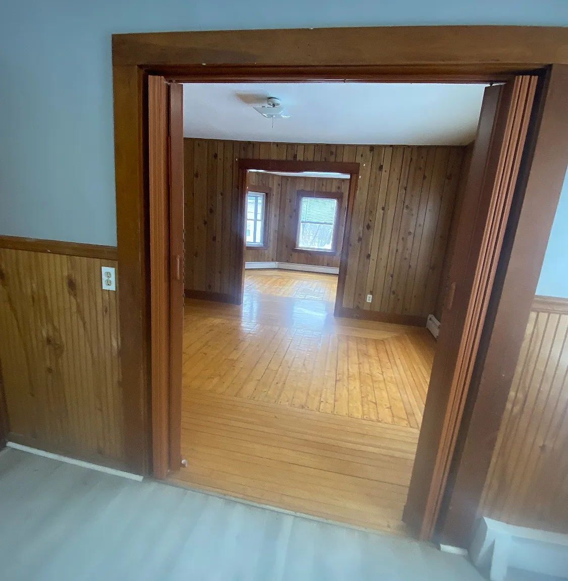 3 bed, 1200 sqft, $1,950 — Photo 3