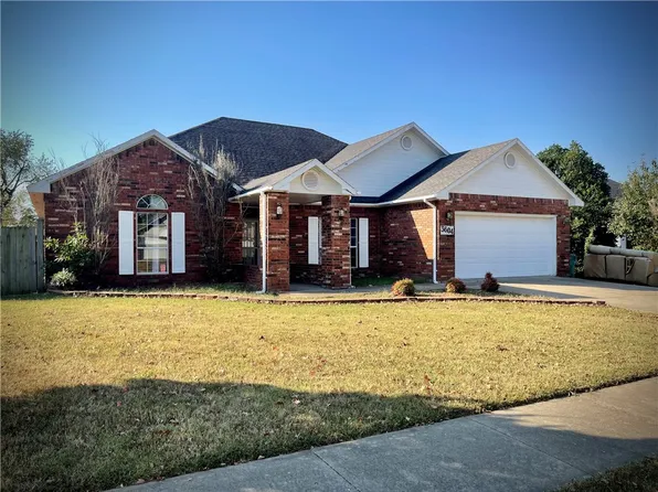3604 W Beech Dr, Rogers, AR 72756