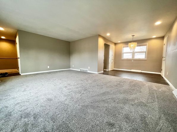 1502 Hilltop Dr, Loveland, CO 80537