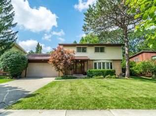 630 Dartmoor Rd, Ann Arbor, MI 48103