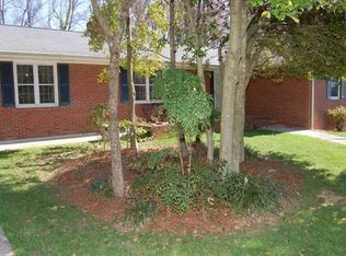 915 Worth St, Asheboro, NC 27203