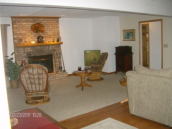 Loarge open area for entertaining