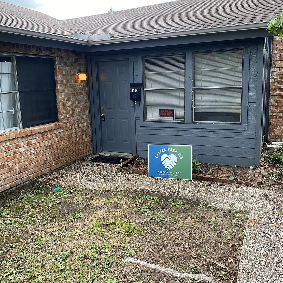 3 bed, 2.0 bath, 2553 sqft, $1,450 — Photo 2
