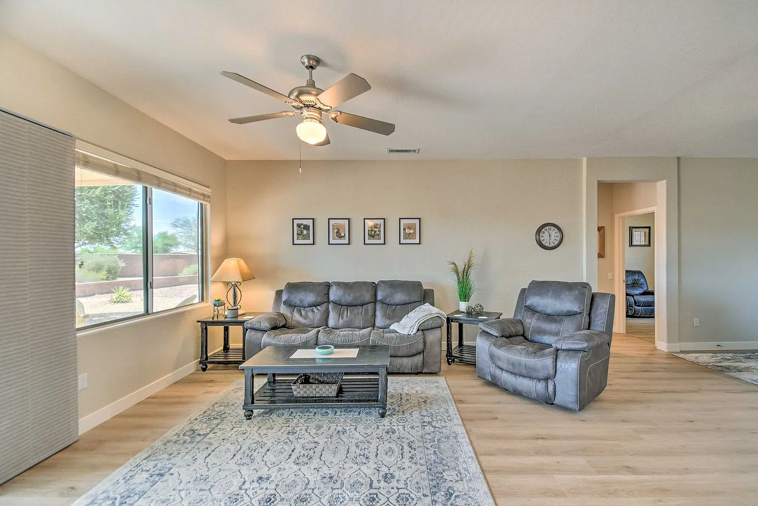 3 bed, 2.0 bath, 1399 sqft, $2,806 — Photo 1