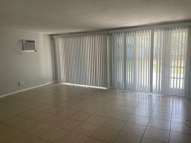 Large Family room with sliding doors to back yard