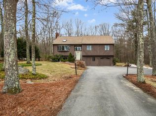 6 Sullivan Blvd, Oxford, MA 01540