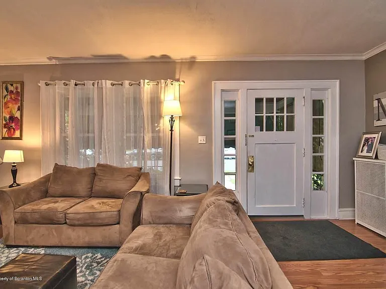 2333 Adams Ave — Photo 3