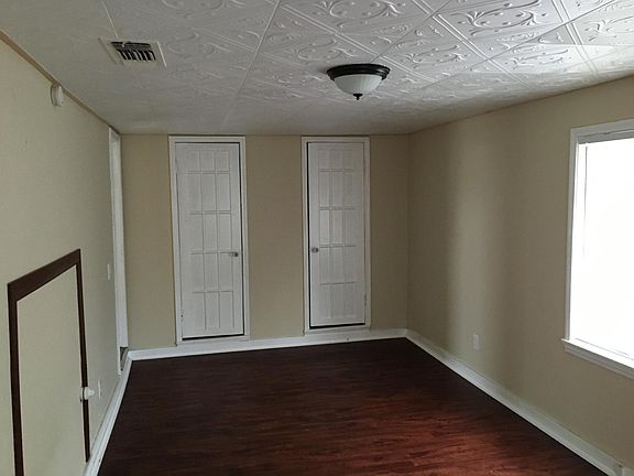 2nd image of 3001 Texas Blvd