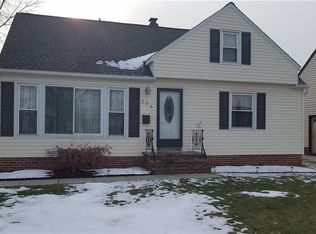 396 E 307th St, Willowick, OH 44095